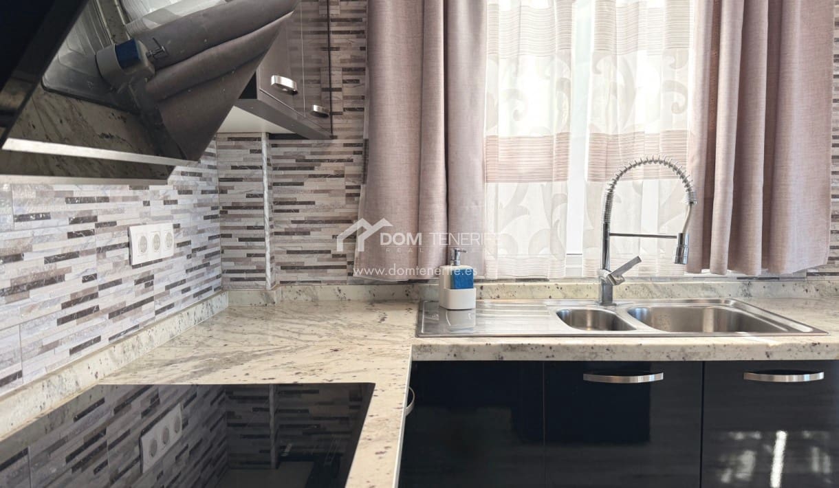 3 soveværelse Byhus til salg i Torviscas med swimmingpool garage - € 630.000 (Ref: 9322318)