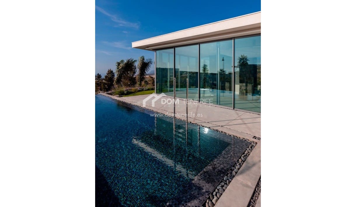 3 chambre Villa/Maison à vendre à Guia de Isora avec piscine garage - 1 705 000 € (Ref: 9332867)