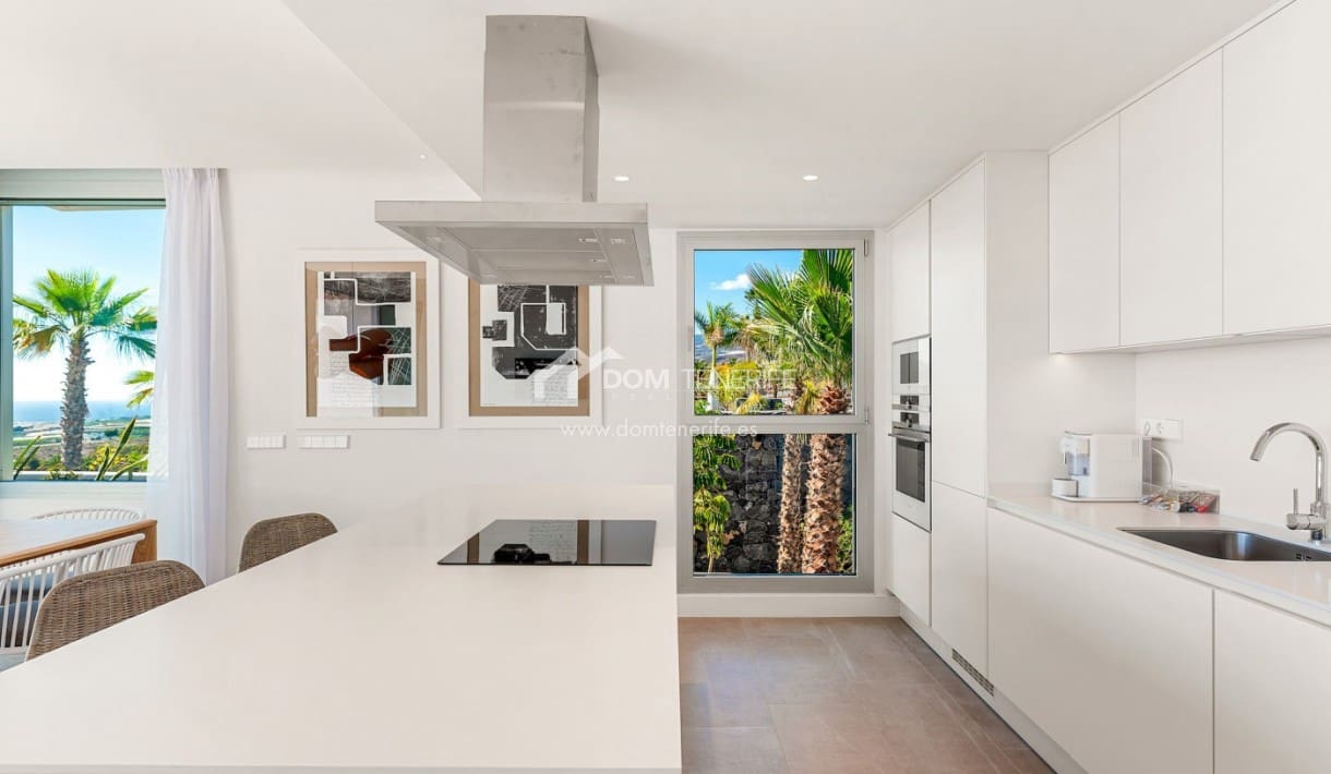 2 bedroom Apartment for sale in Guia de Isora with pool - € 1,015,000 (Ref: 9334226)