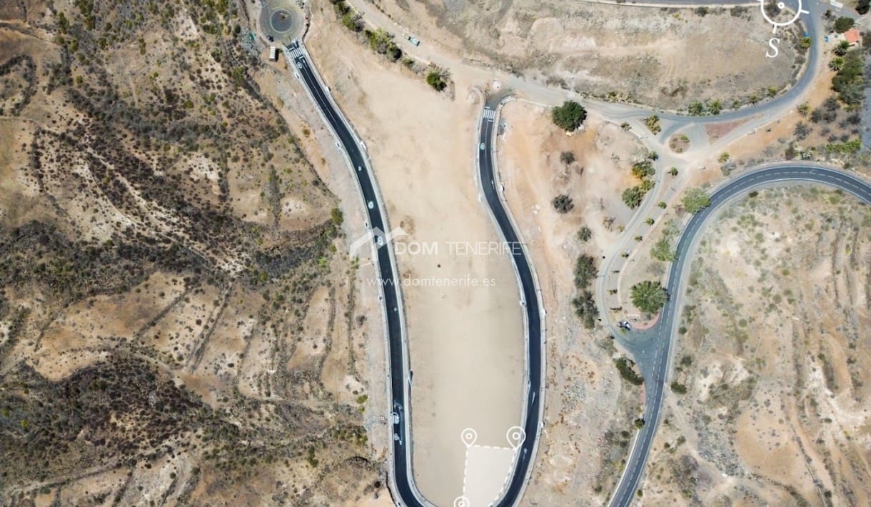 Building Plot for sale in Guia de Isora - € 1,365,000 (Ref: 9334229)