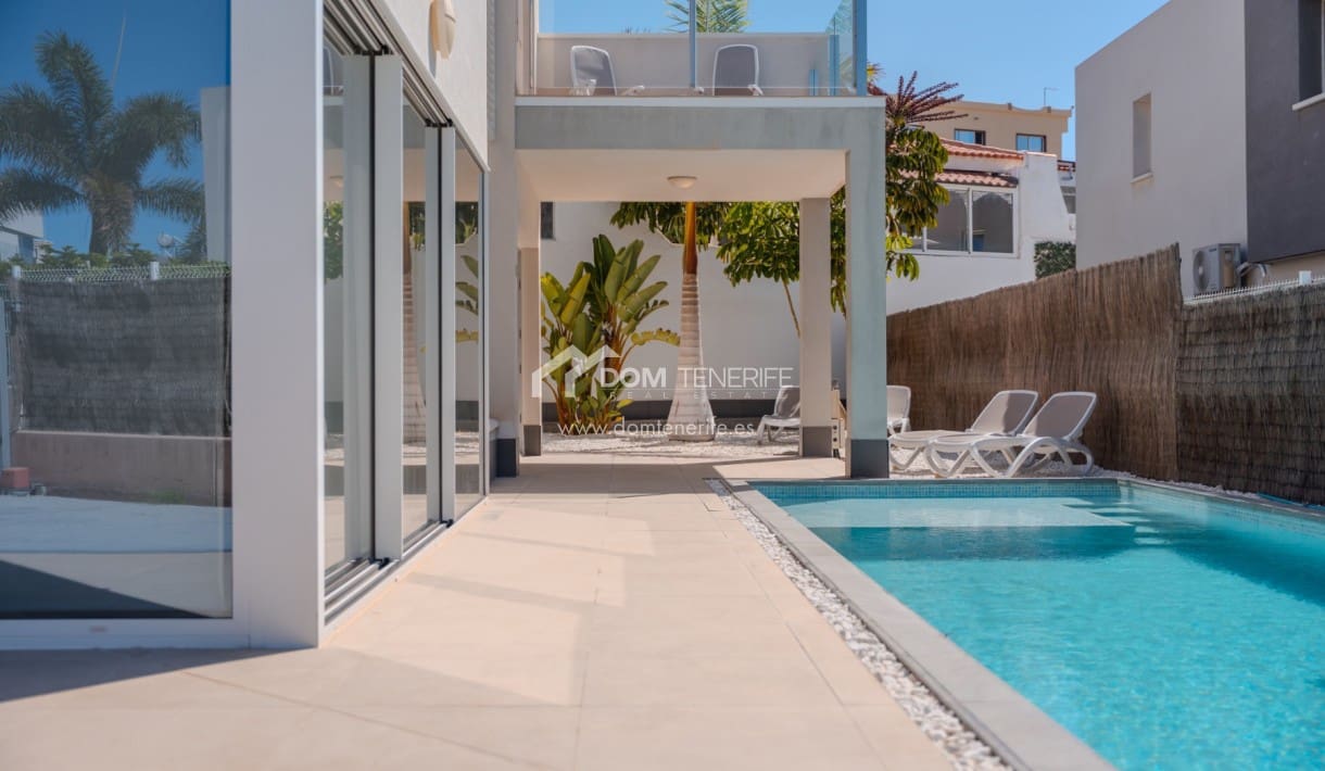 3 sovrum Villa till salu i Playa Paraiso med pool garage - 1 175 000 € (Ref: 9340366)