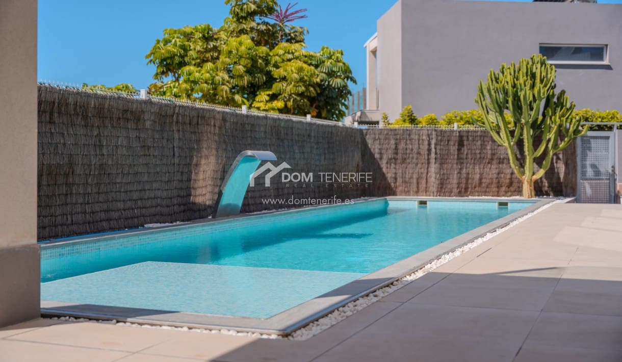 3 sovrum Villa till salu i Playa Paraiso med pool garage - 1 175 000 € (Ref: 9340366)