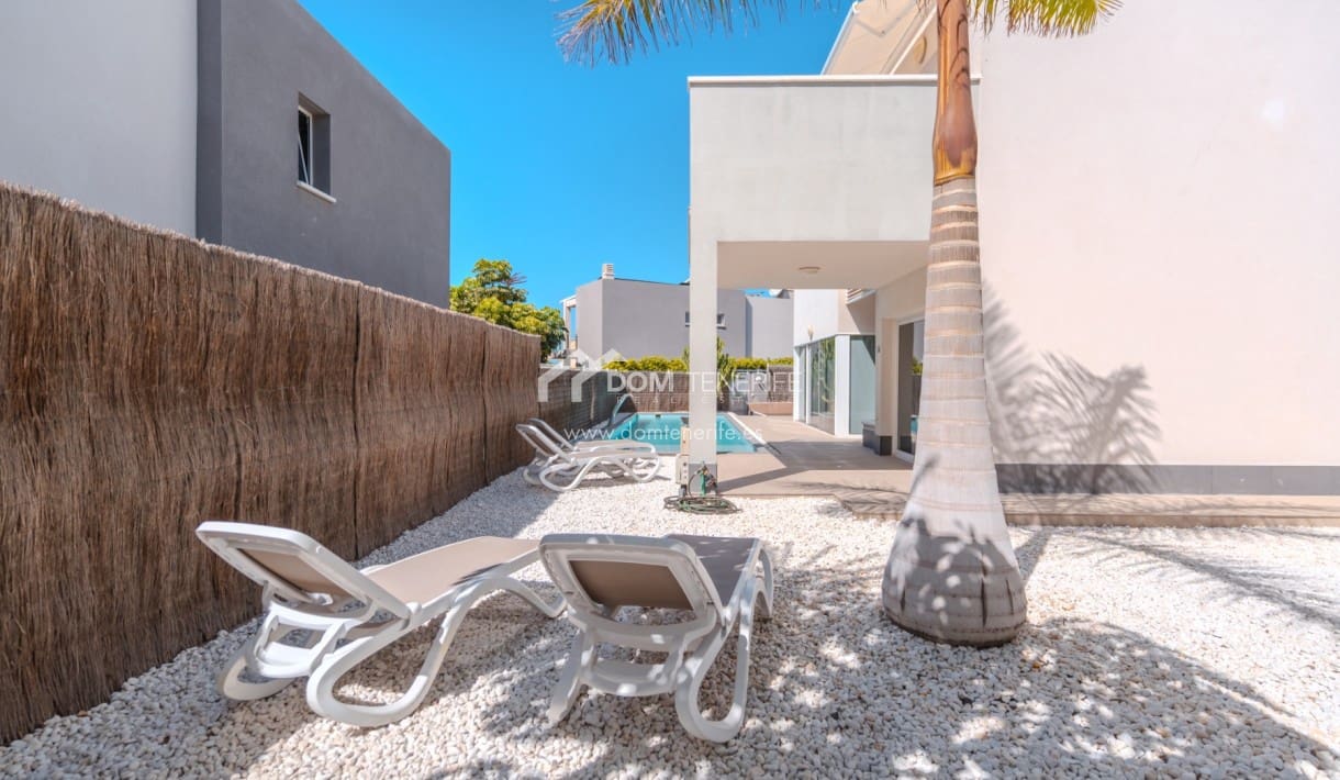 3 sovrum Villa till salu i Playa Paraiso med pool garage - 1 175 000 € (Ref: 9340366)