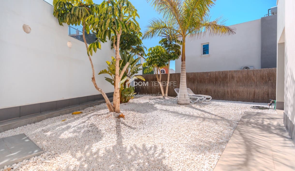 3 sovrum Villa till salu i Playa Paraiso med pool garage - 1 175 000 € (Ref: 9340366)