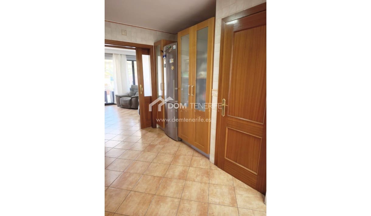 3 sovrum Hus till salu i Adeje - 550 000 € (Ref: 9340367)