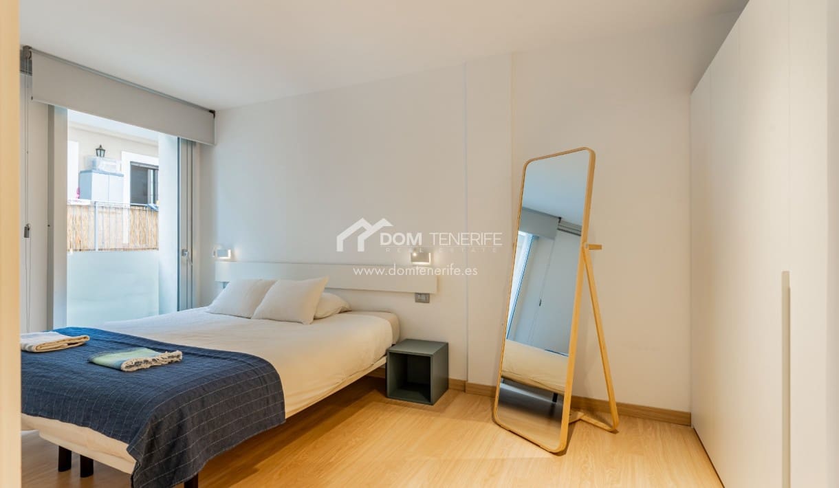 2 chambre Appartement à vendre à Adeje avec piscine - 295 000 € (Ref: 9345200)