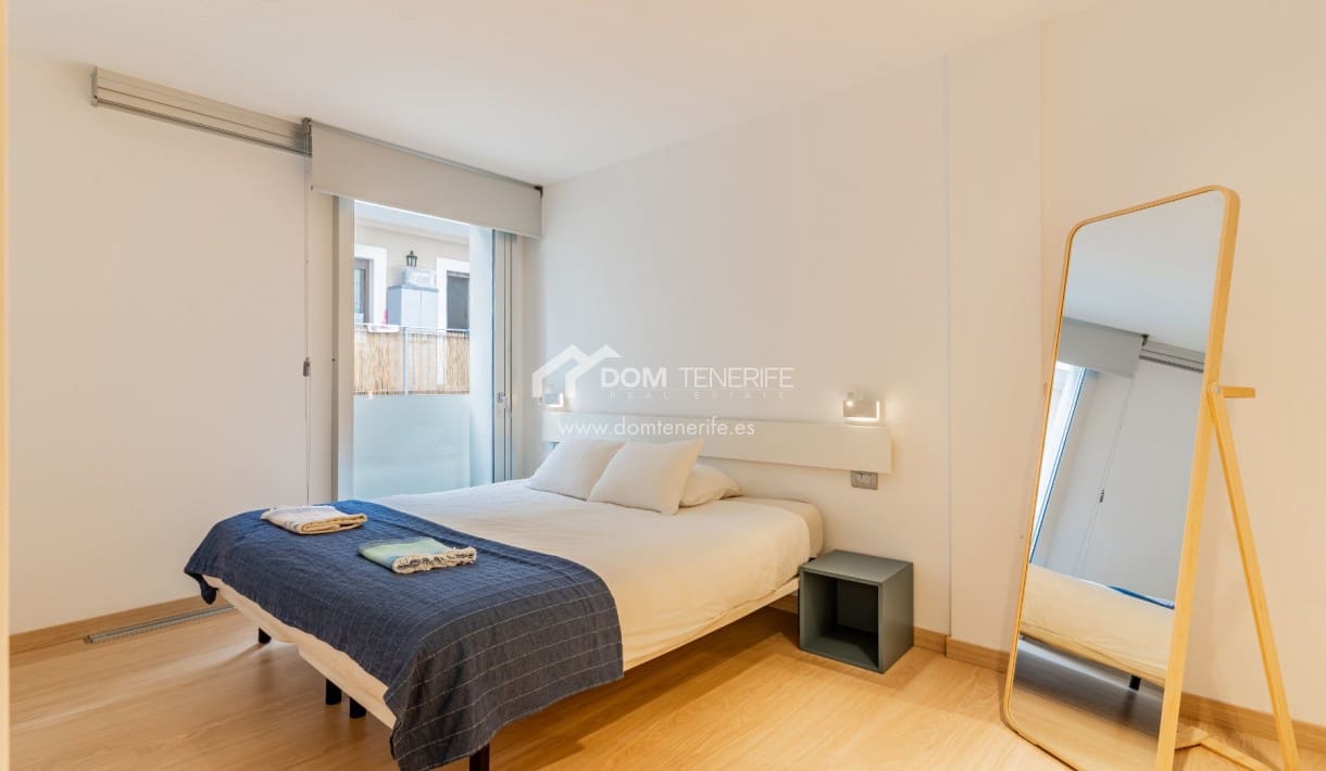 2 chambre Appartement à vendre à Adeje avec piscine - 295 000 € (Ref: 9345200)