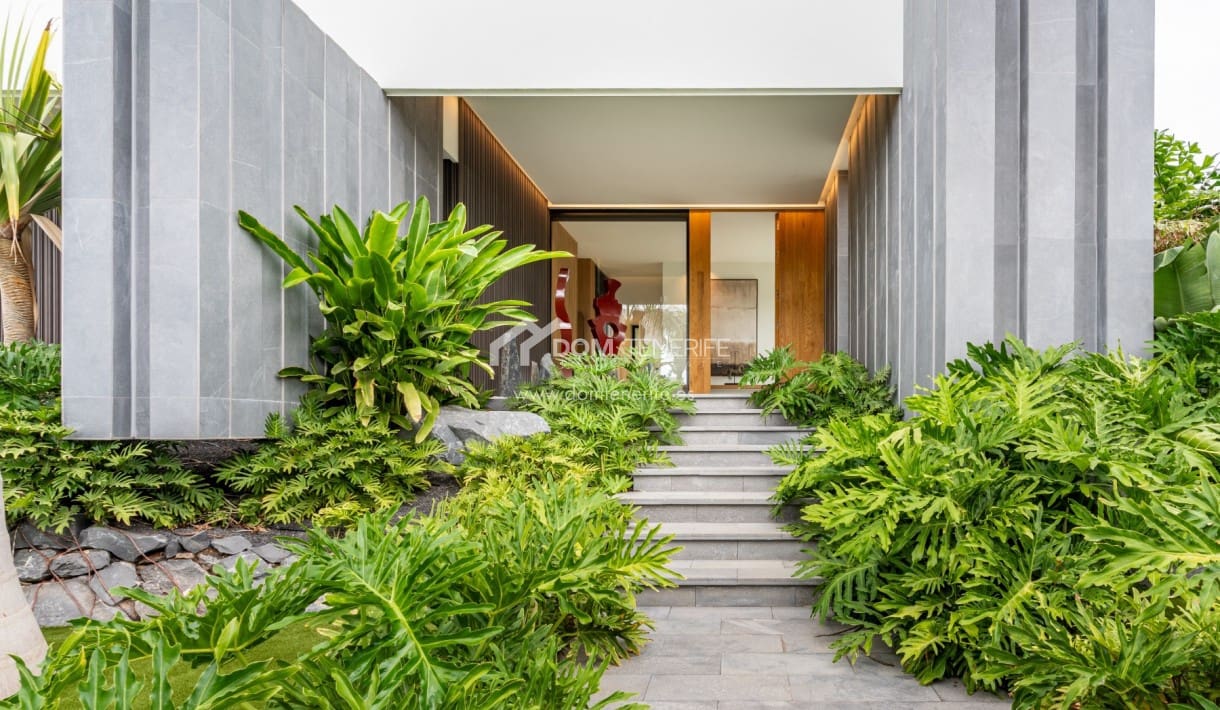 4 makuuhuone Huvila myytävänä paikassa Guia de Isora mukana uima-altaan 
autotalli - 4 290 000 € (Ref: 9374564)