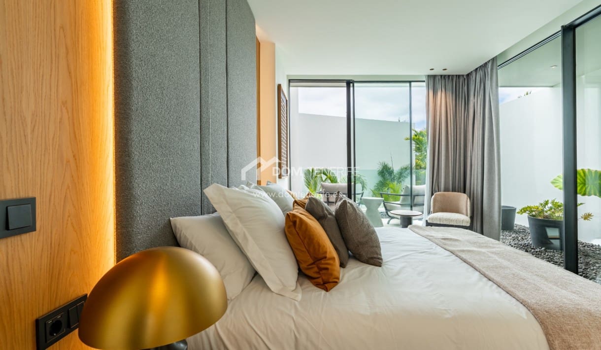 4 makuuhuone Huvila myytävänä paikassa Guia de Isora mukana uima-altaan 
autotalli - 4 290 000 € (Ref: 9374564)