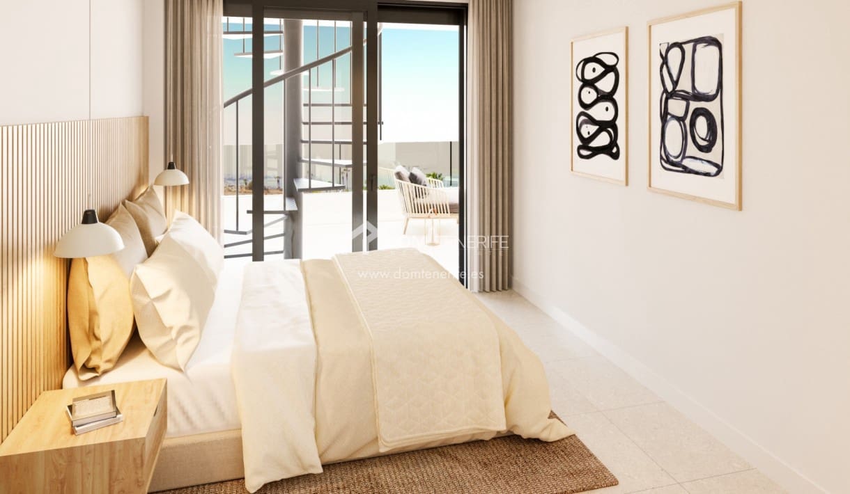 2 soveværelse Lejlighed til salg i El Madronal med swimmingpool - € 585.000 (Ref: 9379994)