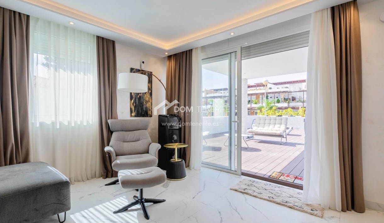 3 Zimmer Villa zu verkaufen in Amarilla Golf mit Pool Garage - 690.000 € (Ref: 9389842)