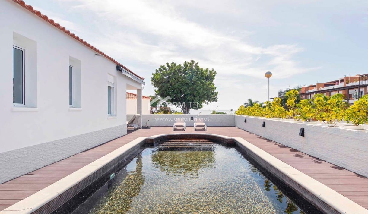 3 Zimmer Villa zu verkaufen in Amarilla Golf mit Pool Garage - 690.000 € (Ref: 9389842)