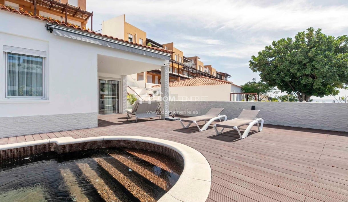 3 Zimmer Villa zu verkaufen in Amarilla Golf mit Pool Garage - 690.000 € (Ref: 9389842)