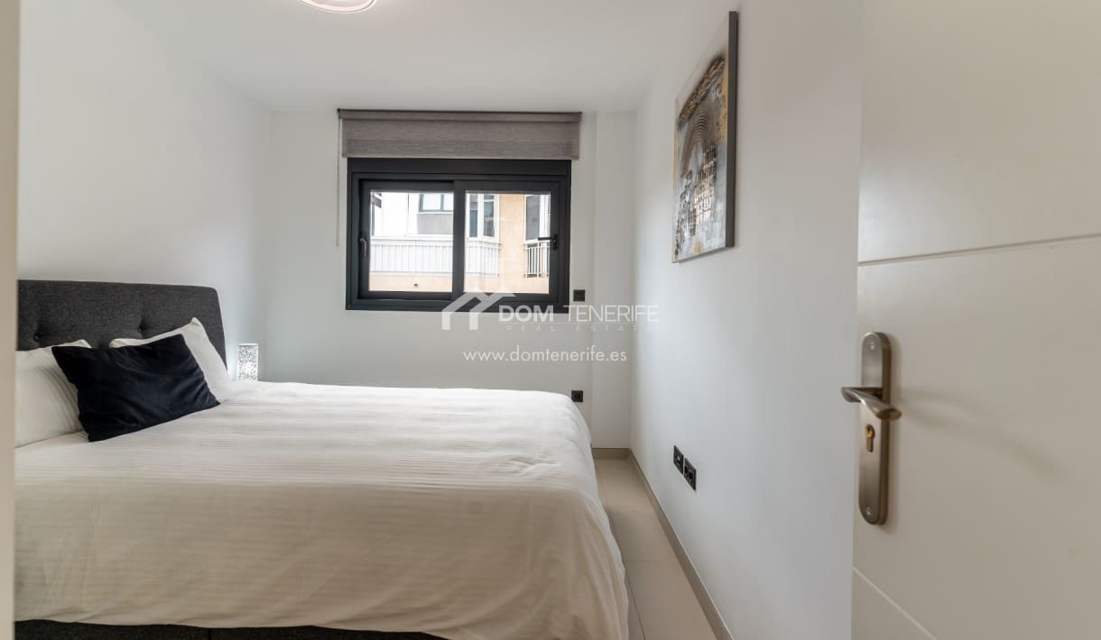 2 soverom Leilighet til salgs i Adeje med svømmebasseng - € 330 000 (Ref: 9395543)