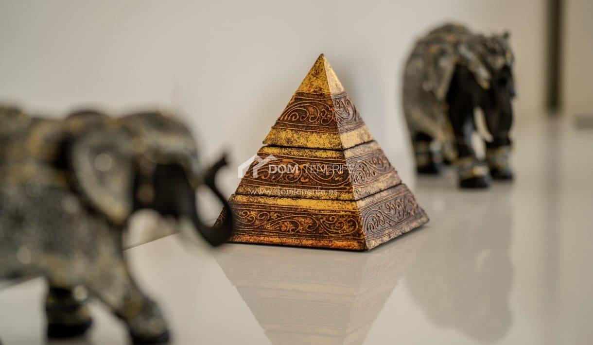 2 soverom Leilighet til salgs i Adeje med svømmebasseng - € 330 000 (Ref: 9395543)