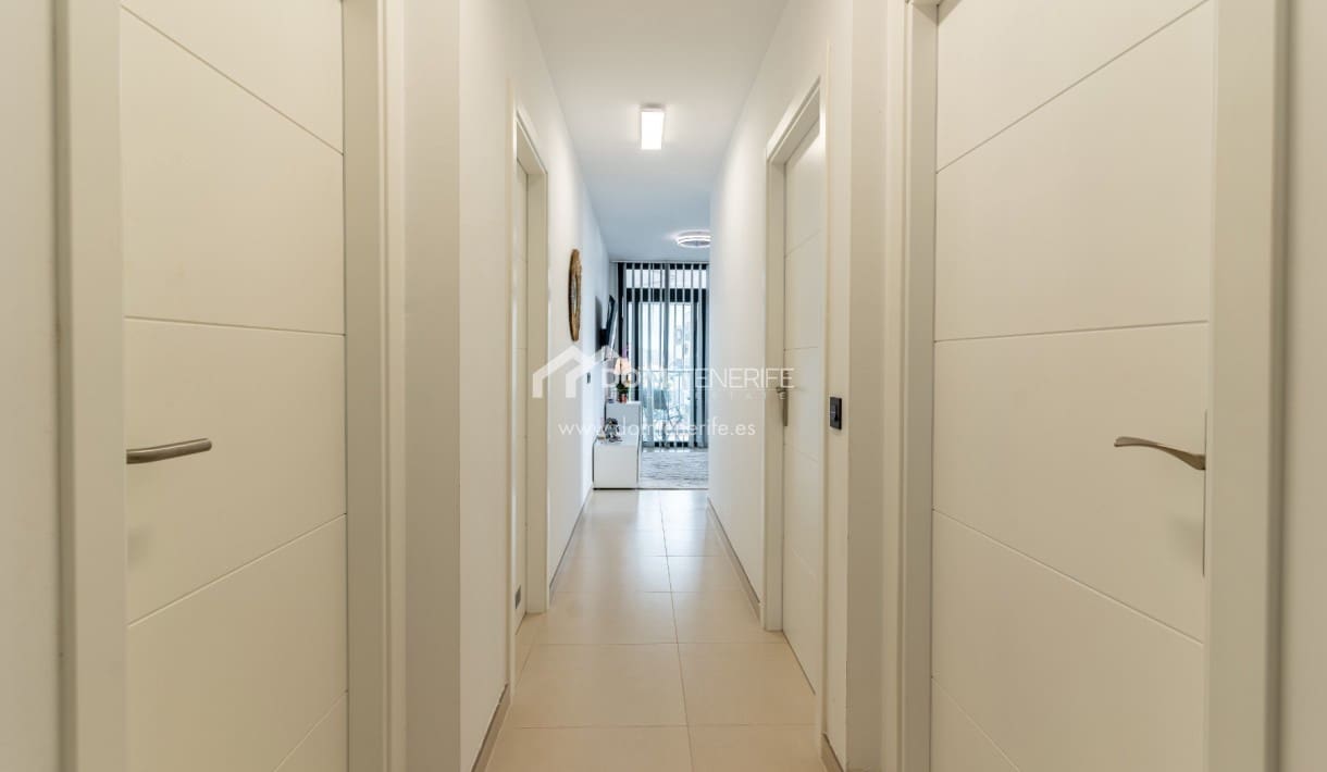 2 soverom Leilighet til salgs i Adeje med svømmebasseng - € 330 000 (Ref: 9395543)