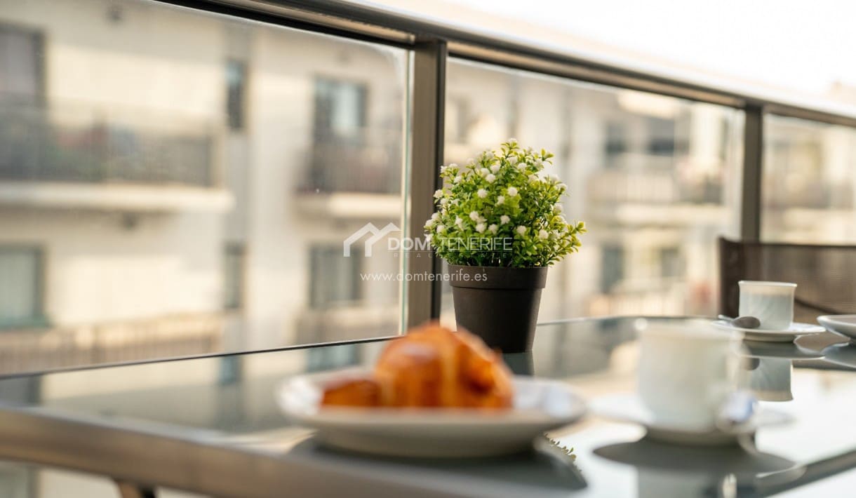 2 soverom Leilighet til salgs i Adeje med svømmebasseng - € 330 000 (Ref: 9395543)