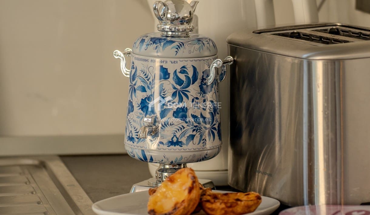 2 soverom Leilighet til salgs i Adeje med svømmebasseng - € 330 000 (Ref: 9395543)