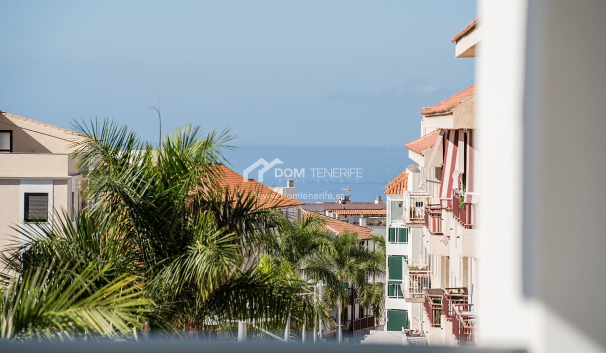 2 soverom Leilighet til salgs i Adeje med svømmebasseng - € 330 000 (Ref: 9395543)