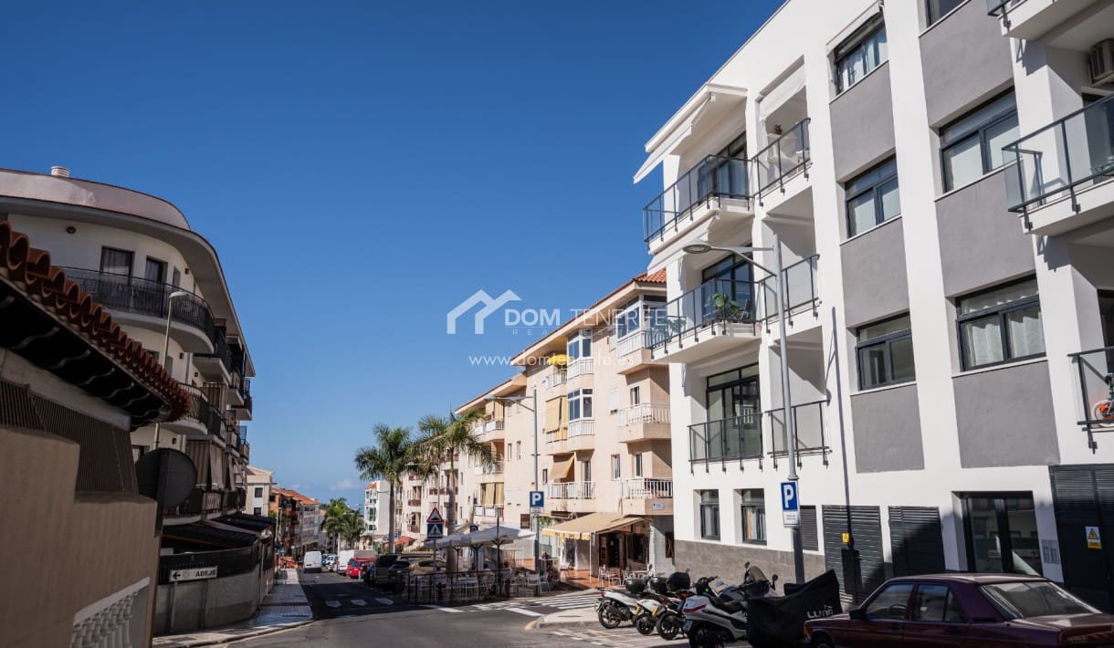 2 soverom Leilighet til salgs i Adeje med svømmebasseng - € 330 000 (Ref: 9395543)