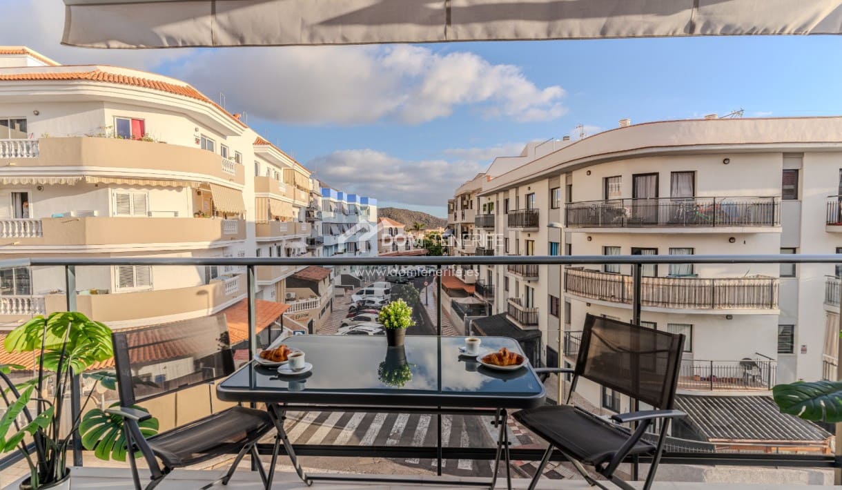 2 soverom Leilighet til salgs i Adeje med svømmebasseng - € 330 000 (Ref: 9395543)