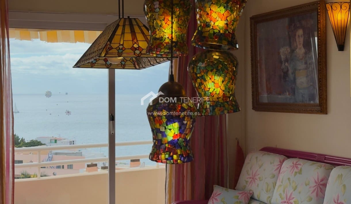 3 makuuhuone Huoneisto myytävänä paikassa La Caleta Adeje mukana uima-altaan 
autotalli - 790 000 € (Ref: 9397957)