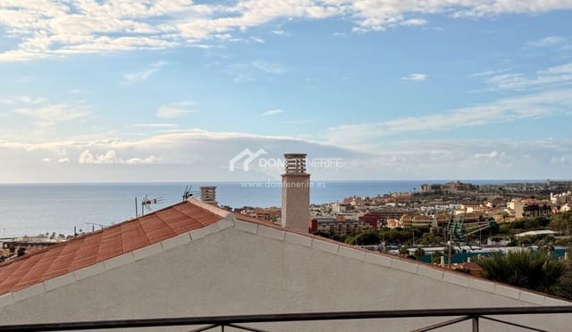 2 bedroom Apartment for sale in Torviscas, Adeje with pool - € 365,000 (Ref: 9403154)