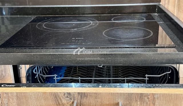 2 bedroom Apartment for sale in Torviscas, Adeje with pool - € 365,000 (Ref: 9403154)