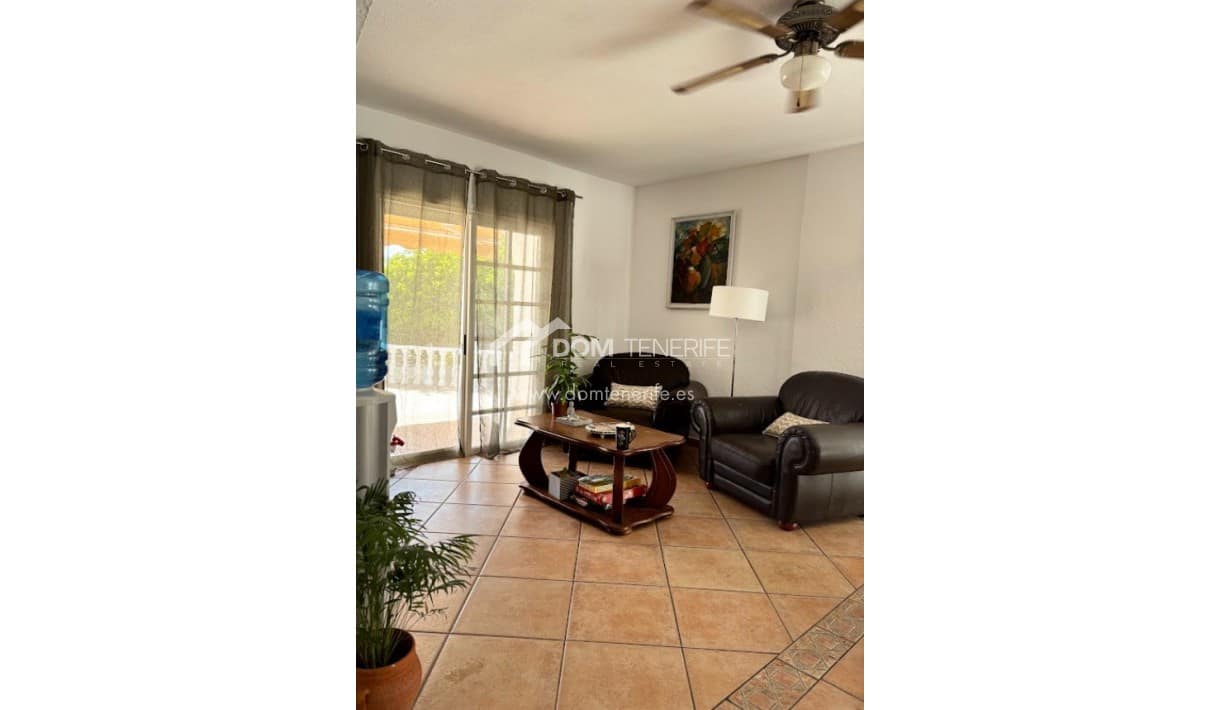 6 soveværelse Finca/Landehus til salg i Piedra Hincada med garage - € 1.050.000 (Ref: 9421582)