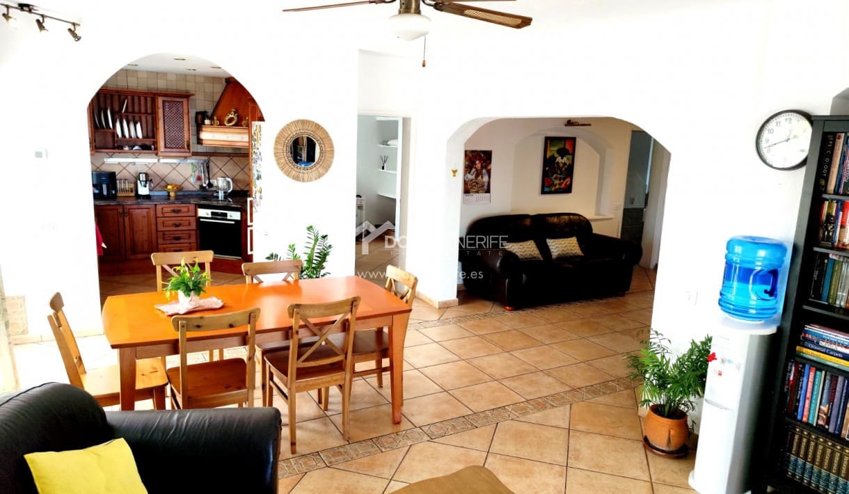 6 soveværelse Finca/Landehus til salg i Piedra Hincada med garage - € 1.050.000 (Ref: 9421582)