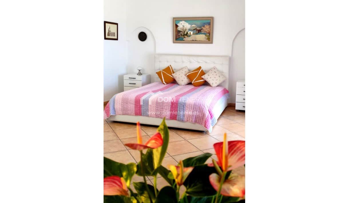 6 soveværelse Finca/Landehus til salg i Piedra Hincada med garage - € 1.050.000 (Ref: 9421582)