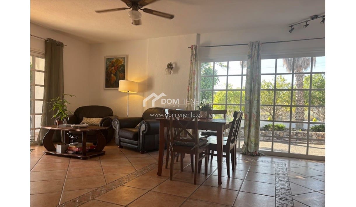 6 soveværelse Finca/Landehus til salg i Piedra Hincada med garage - € 1.050.000 (Ref: 9421582)