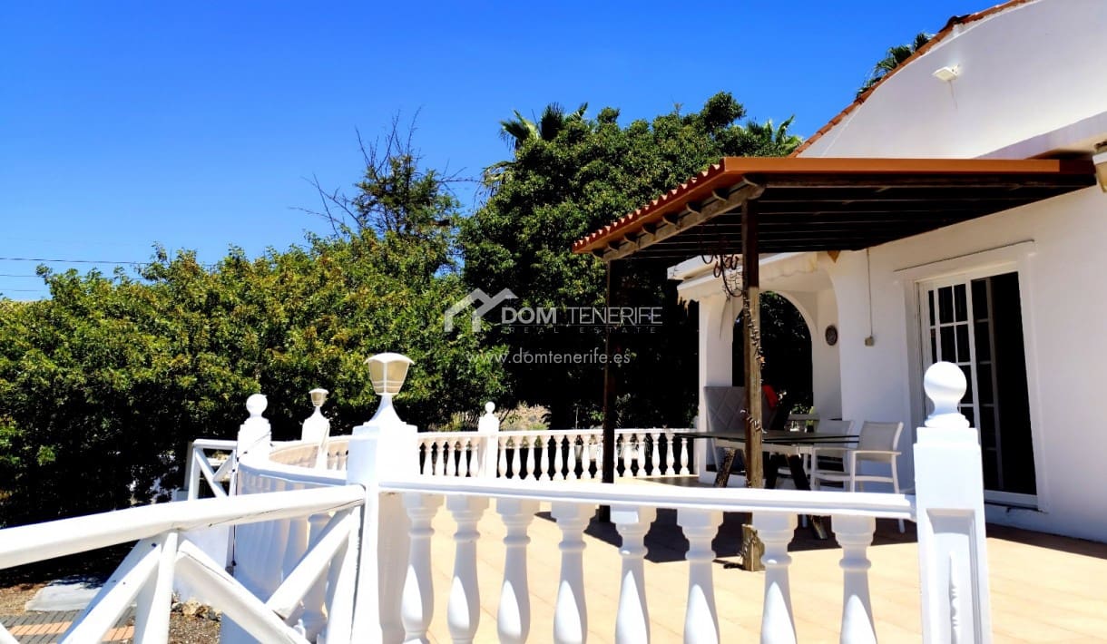 6 soveværelse Finca/Landehus til salg i Piedra Hincada med garage - € 1.050.000 (Ref: 9421582)