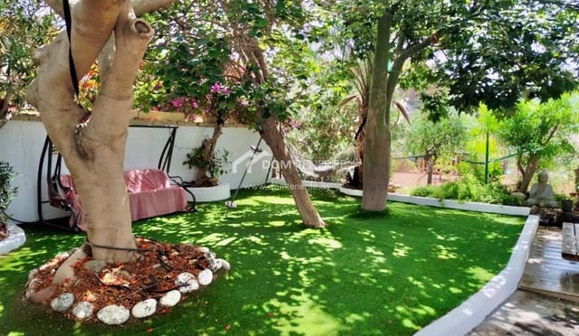 6 soveværelse Finca/Landehus til salg i Piedra Hincada, Guía de Isora med garage - € 1.050.000 (Ref: 9421582)