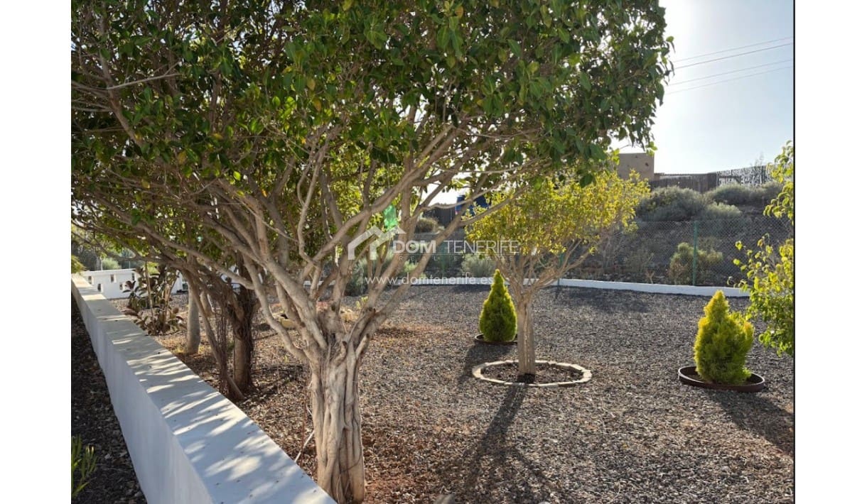 6 soveværelse Finca/Landehus til salg i Piedra Hincada med garage - € 1.050.000 (Ref: 9421582)