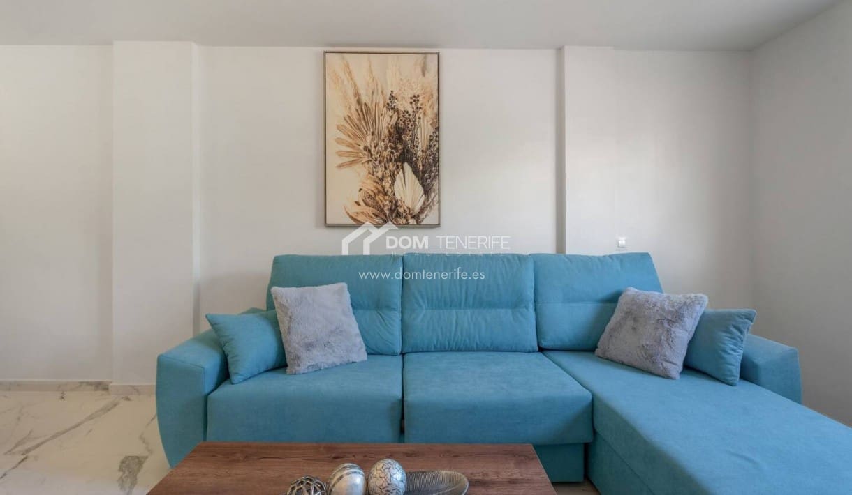 2 chambre Appartement à vendre à Los Cristianos avec piscine - 290 000 € (Ref: 9426653)