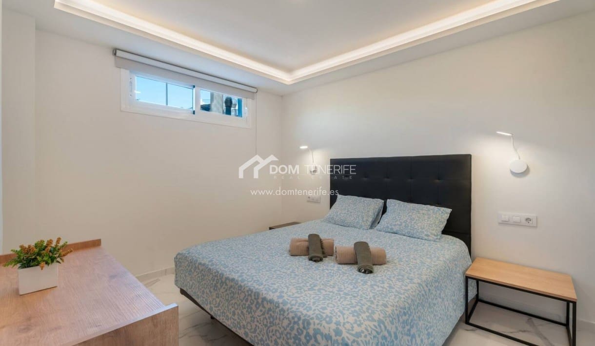 2 chambre Appartement à vendre à Los Cristianos avec piscine - 290 000 € (Ref: 9426653)