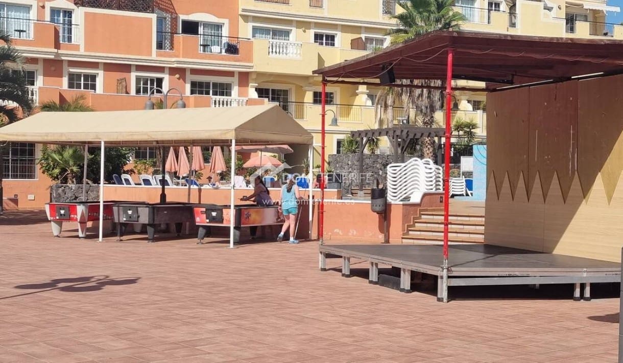 2 chambre Appartement à vendre à Los Cristianos avec piscine - 290 000 € (Ref: 9426653)