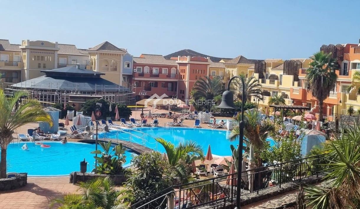 2 chambre Appartement à vendre à Los Cristianos avec piscine - 290 000 € (Ref: 9426653)