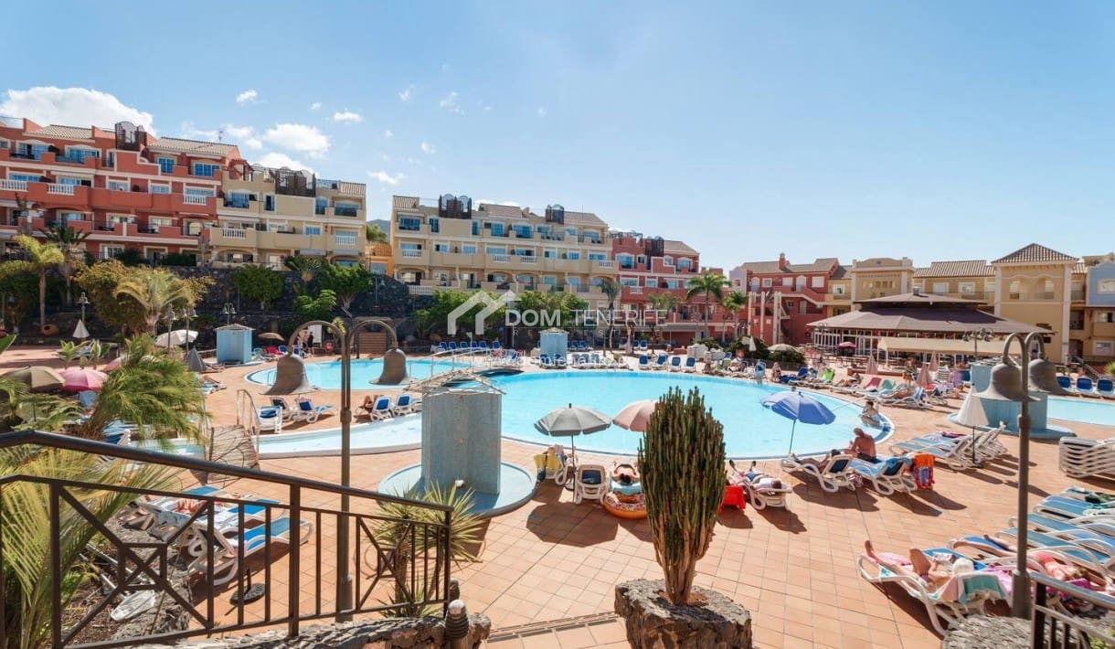 2 chambre Appartement à vendre à Los Cristianos avec piscine - 290 000 € (Ref: 9426653)