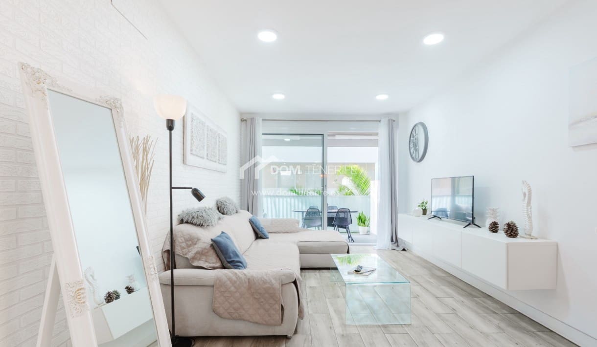 2 chambre Appartement à vendre à Adeje avec piscine garage - 380 000 € (Ref: 9431919)