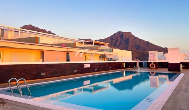 2 chambre Appartement à vendre à Casco Urbano, Adeje avec piscine garage - 380 000 € (Ref: 9431919)