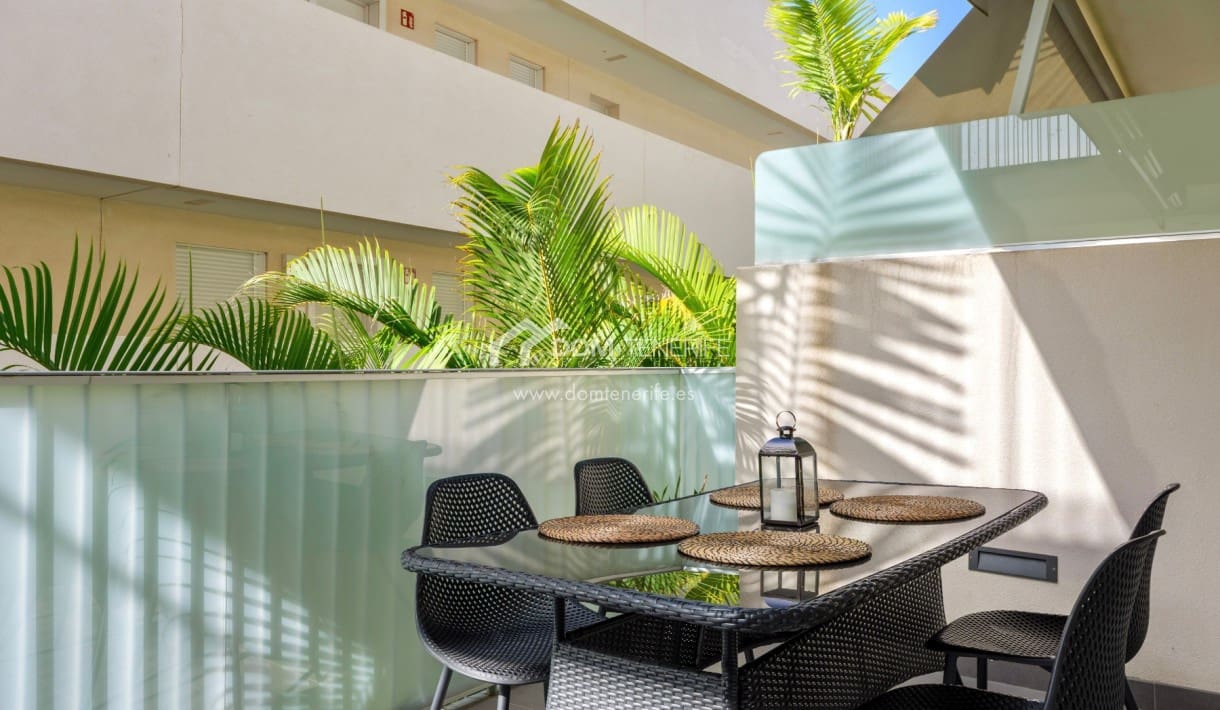 2 chambre Appartement à vendre à Adeje avec piscine garage - 380 000 € (Ref: 9431919)