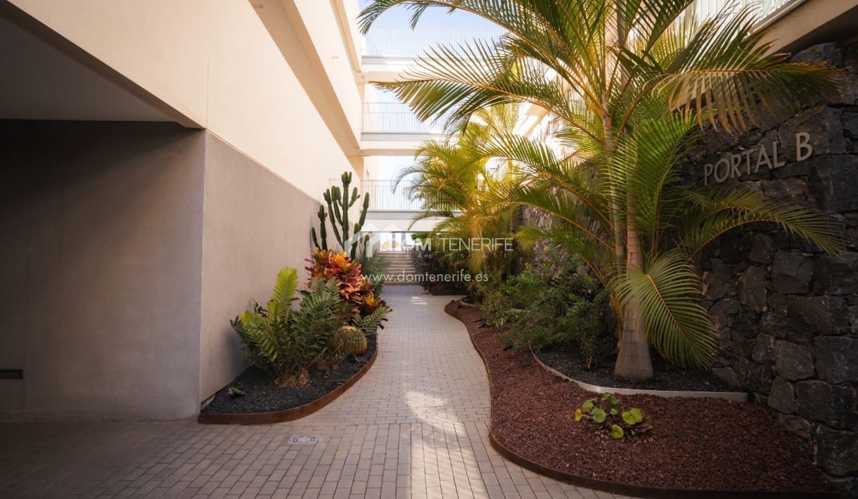 2 chambre Appartement à vendre à Adeje avec piscine garage - 380 000 € (Ref: 9431919)