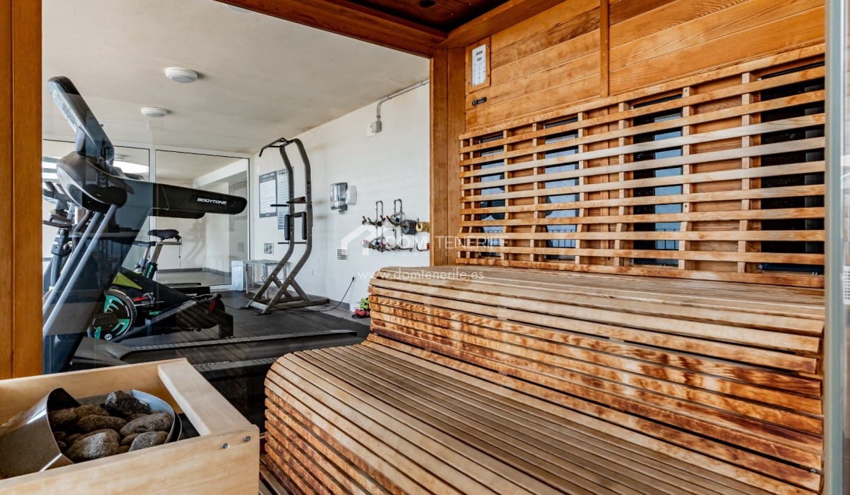 2 chambre Appartement à vendre à Adeje avec piscine garage - 380 000 € (Ref: 9431919)