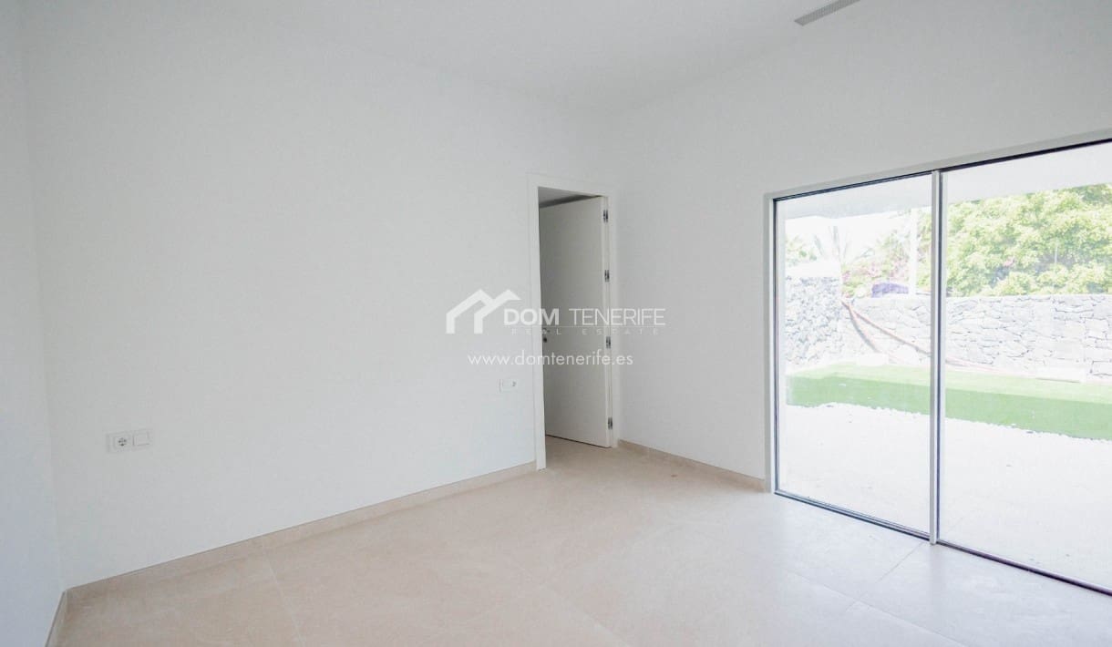 5 Zimmer Villa zu verkaufen in Costa Adeje mit Pool Garage - 2.700.000 € (Ref: 9436526)