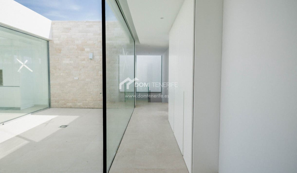 5 Zimmer Villa zu verkaufen in Costa Adeje mit Pool Garage - 2.700.000 € (Ref: 9436526)