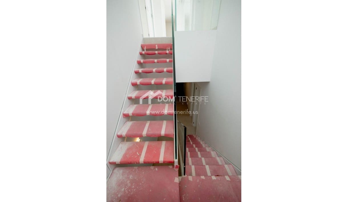 5 Zimmer Villa zu verkaufen in Costa Adeje mit Pool Garage - 2.700.000 € (Ref: 9436526)