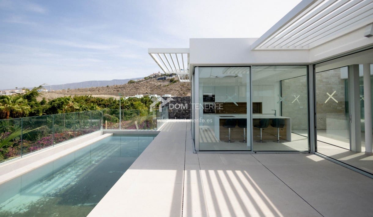 5 Zimmer Villa zu verkaufen in Costa Adeje mit Pool Garage - 2.700.000 € (Ref: 9436526)