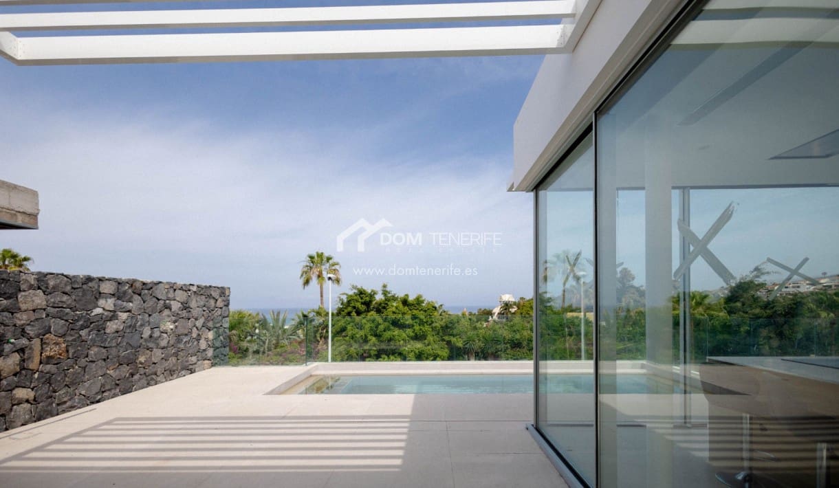 5 Zimmer Villa zu verkaufen in Costa Adeje mit Pool Garage - 2.700.000 € (Ref: 9436526)